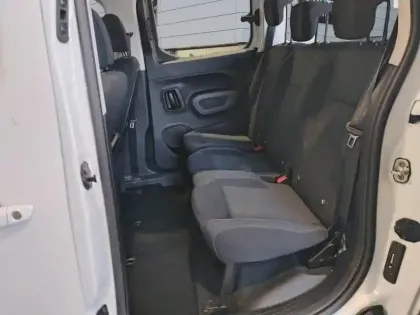 Photo 22 Peugeot Rifter  Standard PureTech 110 S&S BVM6 5pl Style