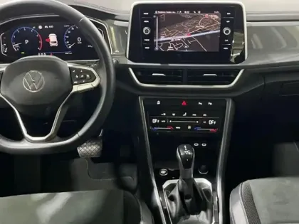 Photo 19 Volkswagen T-roc 1.5 TSI EVO 150 Start/Stop DSG7 Style