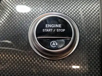 Photo 17 Mercedes Classe C  220 d Berline AMG Lin