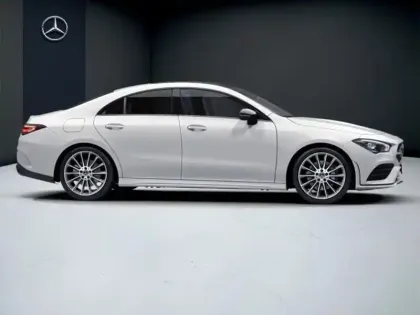 Photo 16 Mercedes CLA  250 e Coupé