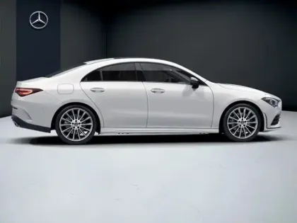 Photo 17 Mercedes CLA  250 e Coupé