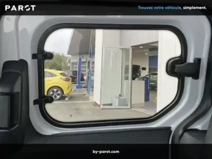 Photo 29 Ford Transit Courier Fourgonnette 1.0 EcoBoost 125ch Cabine Approfondie Trend DCT7