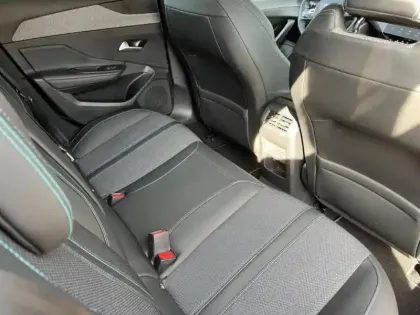 Photo 8 Peugeot 308  1.2 PureTech 130ch S&S Allure Pack
