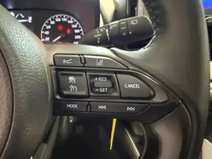 Photo 5 Toyota Yaris  120 VVT-i Dynamic Business 5p MC24