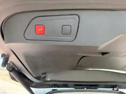 Photo 14 Citroën C5 aircross  Hybrid rechargeable 225ch Shine Pack ë-EAT8