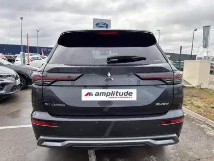 Photo 22 Mitsubishi Outlander  2.4 PHEV 306ch Intense 4WD
