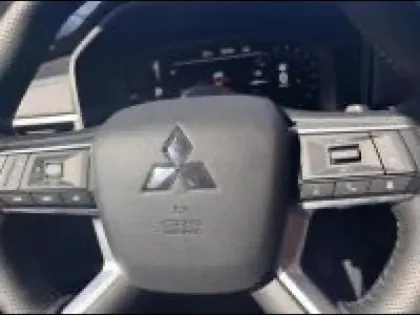 Photo 14 Mitsubishi Outlander  2.4 PHEV 306ch Intense 4WD