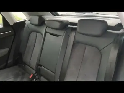 Photo 9 Audi Q3  35 TFSI 150ch Avus S tronic 7