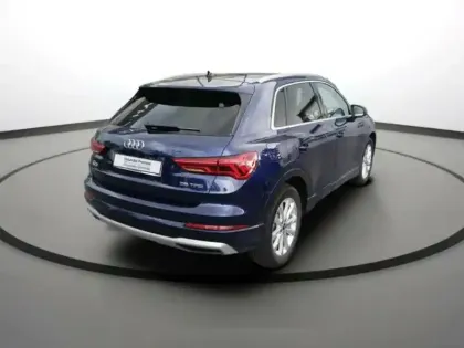 Photo 5 Audi Q3  35 TFSI 150ch Avus S tronic 7
