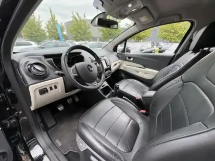 Photo 5 Renault Captur  1.3 TCe 150ch FAP Initiale Paris