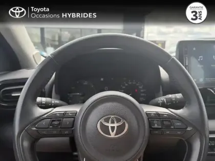 Photo 12 Toyota Yaris  116h Dynamic 5p MC24