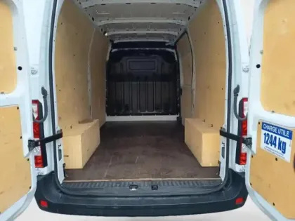 Photo 8 Renault Master  Fg F3300 L2H2 2.3 Blue dCi 135ch Confort Euro6E