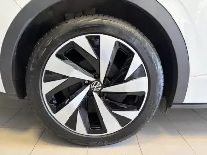 Photo 7 Volkswagen Id.5  204ch Pro Performance 77 kWh