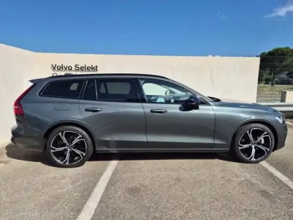 Photo 10 Volvo V60  B4 197ch Plus Style Dark DCT 7