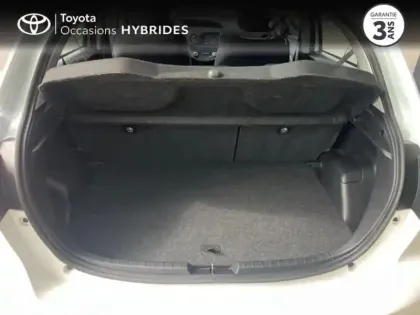 Photo 9 Toyota Yaris  100h Dynamic 5p RC19
