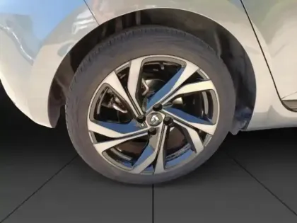 Photo 10 Renault Clio  1.6 E-Tech hybride 145ch Engineered