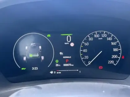 Photo 10 Honda HR-V  1.5 i-MMD 131ch e:HEV Executive