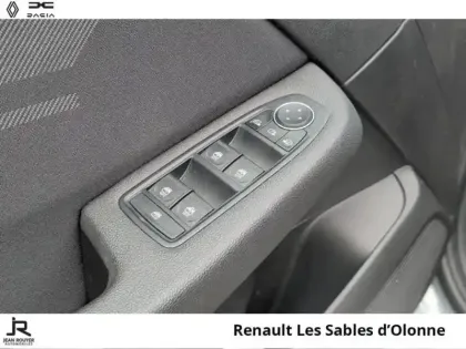 Photo 13 Renault Clio  1.6 E-Tech 145ch full hybrid esprit Alpine - 24