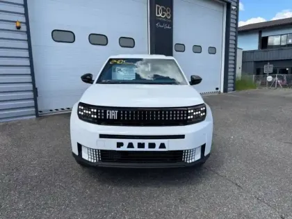 Photo 6 Fiat Panda Grande  1.2 Hybrid 100ch Icône eDCT6