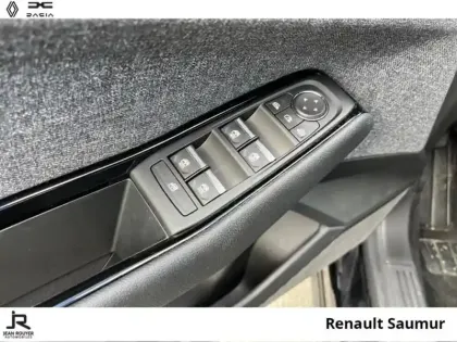 Photo 14 Renault Espace  1.2 E-Tech full hybrid 200ch Techno 7 places - 25