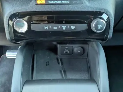 Photo 14 Ford Kuga  2.5 Duratec 243ch Hybride Rechargeable ST-Line X Powershift