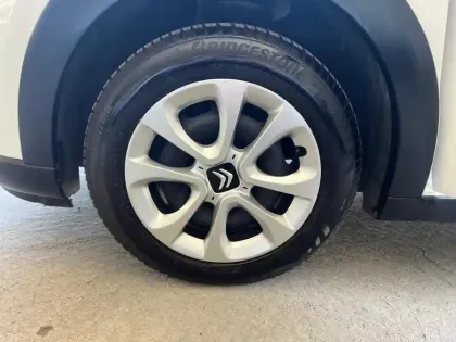 Photo 10 Citroën C3  Sté 1.2 PureTech 83ch S&S Feel