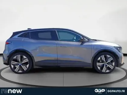 Photo 5 Renault Megane  E-Tech Electric EV60 220ch Iconic optimum charge -B