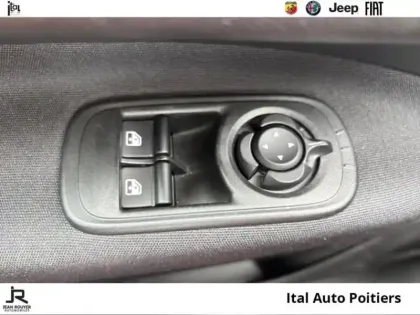Photo 11 Fiat 500  Nouvelle  berline 42 kWh