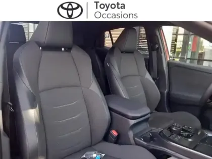Photo 11 Toyota C-HR + 224ch 77kWh Design Grande Autonomie