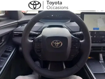 Photo 5 Toyota C-HR + 224ch 77kWh Design Grande Autonomie