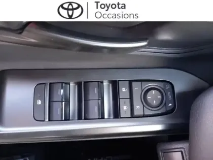 Photo 12 Toyota C-HR + 224ch 77kWh Design Grande Autonomie