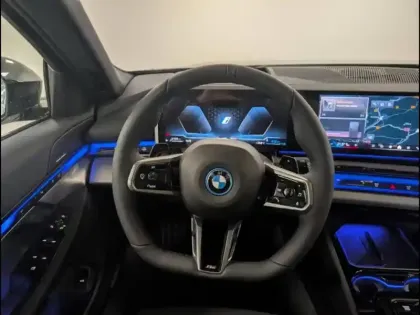 Photo 12 BMW Serie 5 Série 5 Touring 530e 299ch M Sport xDrive