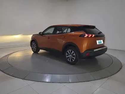 Photo 6 Peugeot 2008  Electrique 136 ch