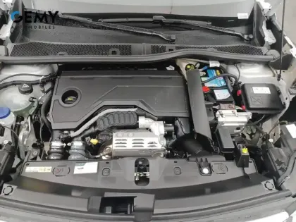 Photo 11 Peugeot 2008  Hybrid 145 e-DCS6