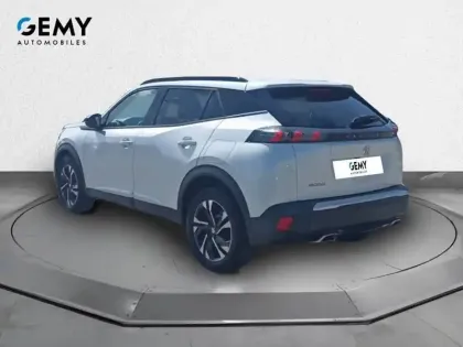 Photo 6 Peugeot 2008  PureTech 130 S&S EAT8