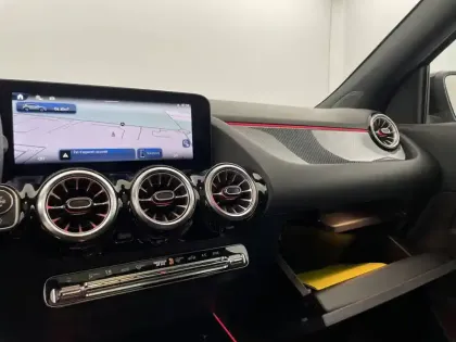 Photo 50 Mercedes GLA  200 7G-DCT