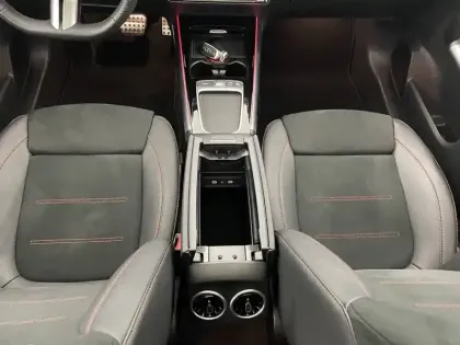 Photo 58 Mercedes GLA  200 7G-DCT