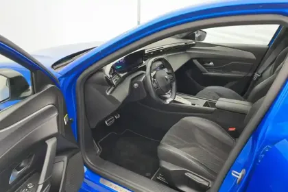 Photo 12 Peugeot 308  PHEV 180 e-EAT8