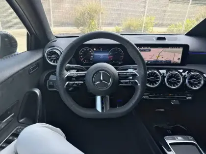 Photo 15 Mercedes Classe A  180