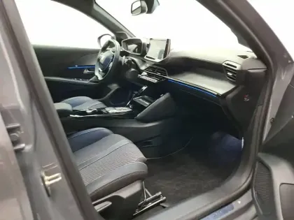 Photo 32 Peugeot 208  Hybrid 110 e-DCS6
