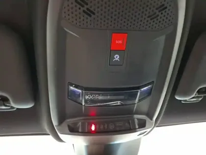 Photo 30 Peugeot 208  Hybrid 110 e-DCS6