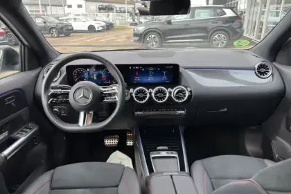 Photo 21 Mercedes GLA  200 d 8G-DCT