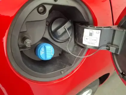 Photo 20 Renault Clio  Blue dCi 100