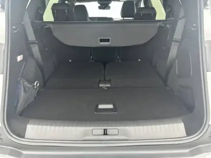 Photo 5 Peugeot 5008  Hybrid 145 ch e-DCS6