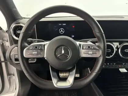 Photo 23 Mercedes Classe A  180 d 7G-DCT