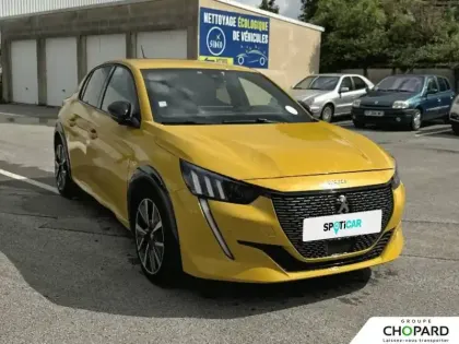 Photo 32 Peugeot 208  PureTech 100 S&S EAT8