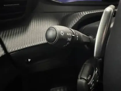 Photo 21 Peugeot 208  Hybrid 110 ch e-DCS6
