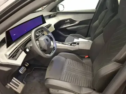 Photo 10 Peugeot 3008  Hybrid 145 e-DCS6