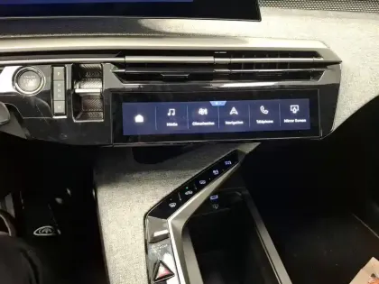 Photo 19 Peugeot 3008  Hybrid 145 e-DCS6