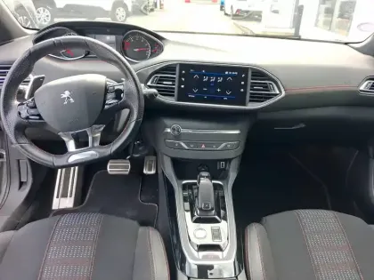 Photo 10 Peugeot 308  PureTech 130ch S&S EAT8